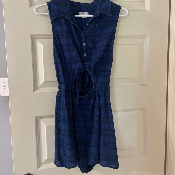 Romper - Picture 1 of 3
